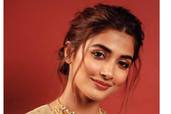 సరికొత్త లుక్కులో బుట్టబొమ్మ